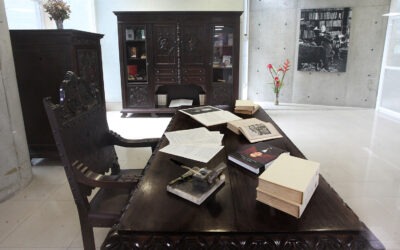 Galería de la memoria en la Biblioteca UCAB